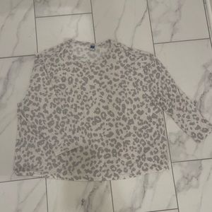 3X oversized flowy soft top from Old Navy.